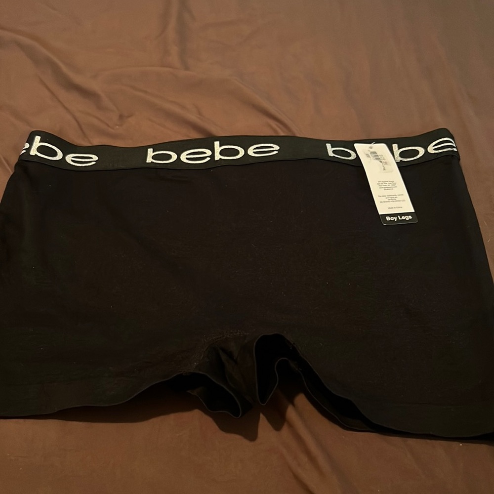 Seamless Boy short From Bebe